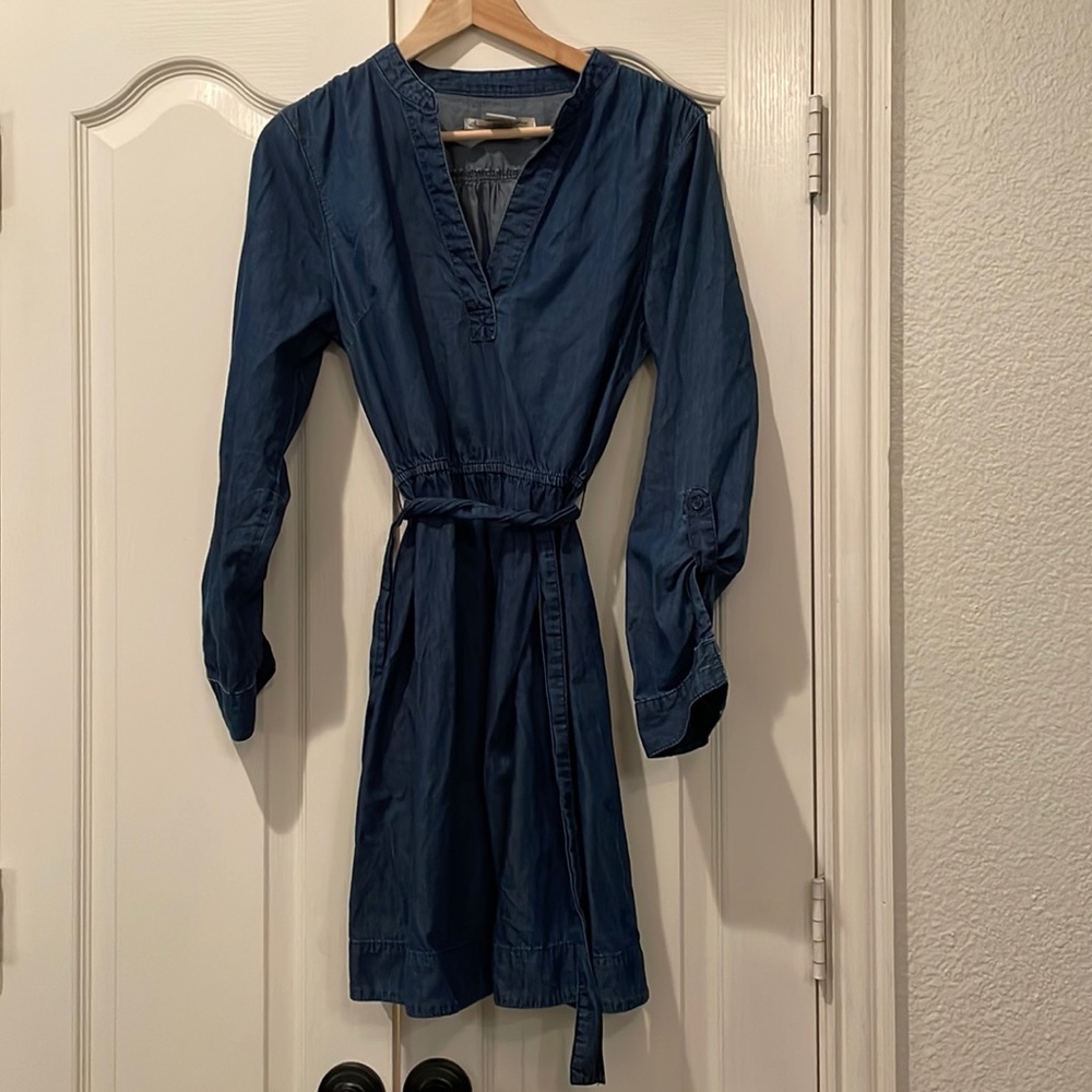 Easy denim dress with wrap belt